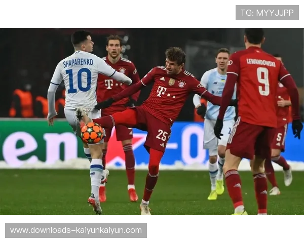 拜仁vs霍芬海姆进球潮：凯恩点球梅开二度，迪亚斯三连击